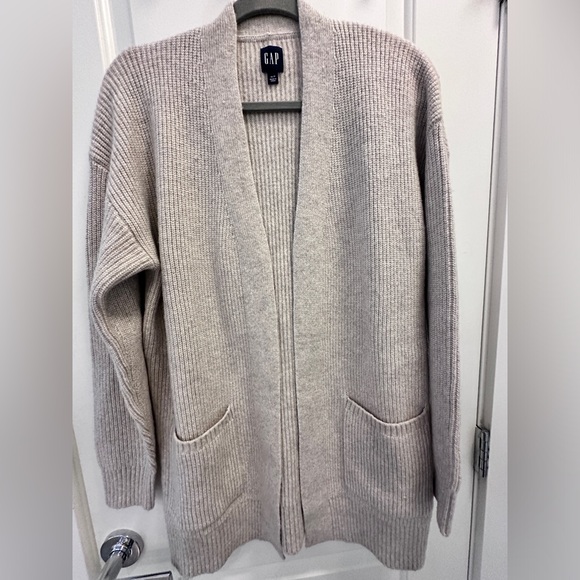 Gap Knit Cardigan - Picture 3 of 10